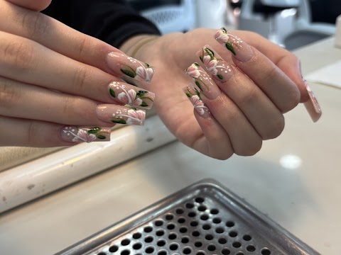 Nail Essence, nail salon in Newcastle