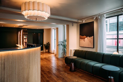 Vox Hairdressing, hair salon in Manchester