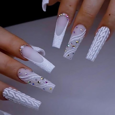 LUXE NAILS & BEAUTY, nail salon in London