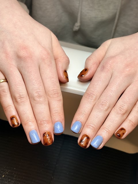 Gels by Eleanor, nail salon in Glasgow