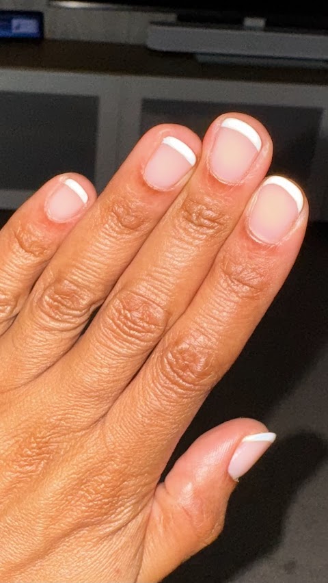 Paige Jones Nails Leeds, nail salon in Leeds