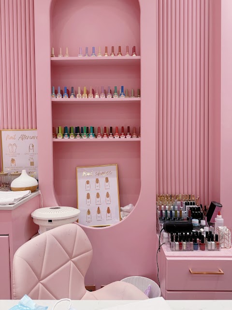 Glam Touch Nails Salon (Female Only & Hijab-Friendly) - Korean Nails, nail salon in London