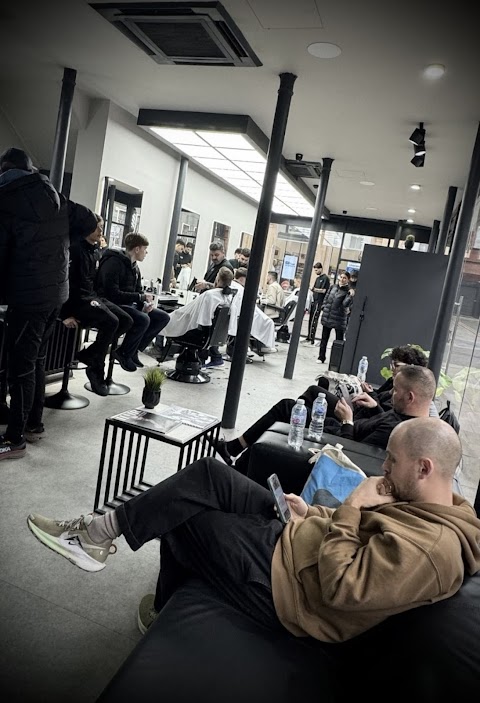 CREATO Barber & Bar (Liverpool city centre barbershop), barber shop in Liverpool