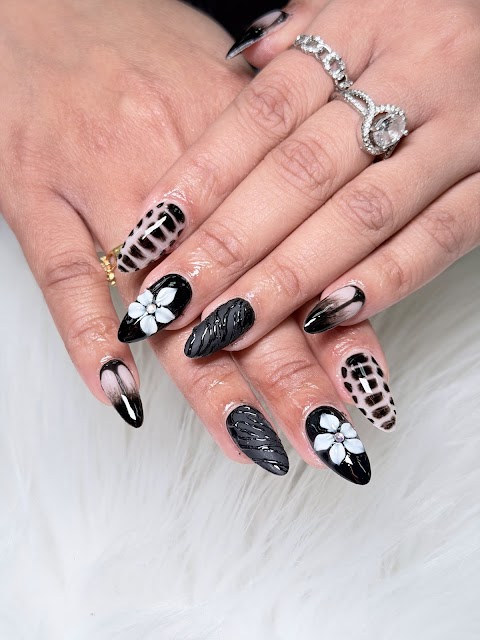 Queen Nails & Spa Glasgow, nail salon in Glasgow