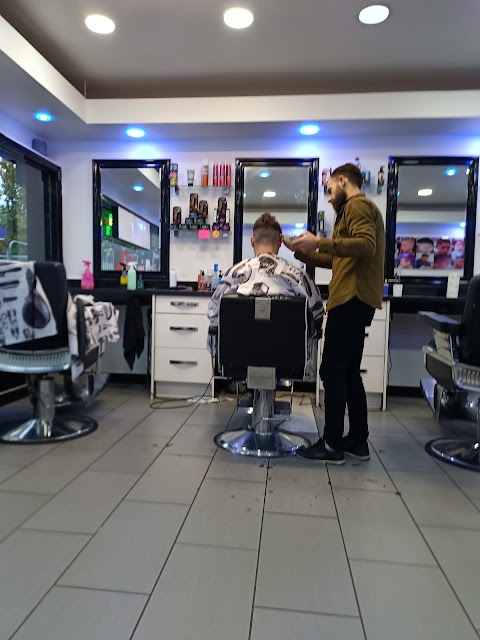 Walk in barber shop, barber shop in Leeds