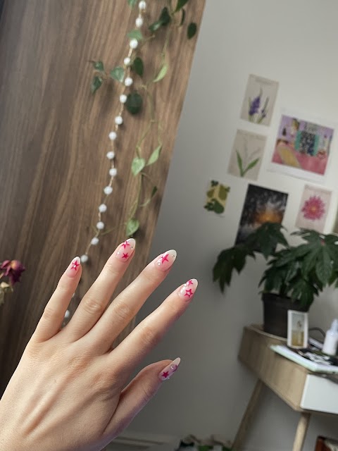 Avril Nails Lounge, nail salon in Bristol