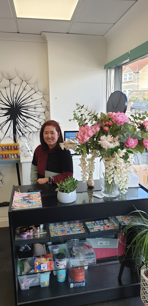 Van's Nails and Beauty, nail salon in Bristol