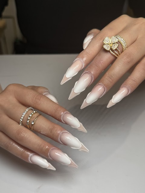 Colour Nails Beauty, nail salon in Birmingham