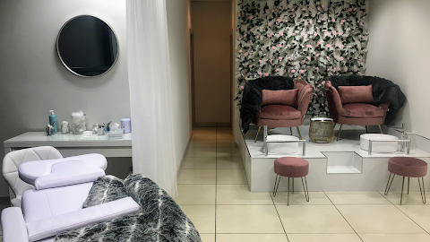 Gateway to Beauty, beauty salon in Leeds