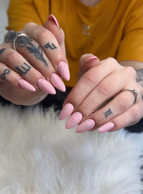 KIM PMU SALON & SPA, nail salon in Bristol