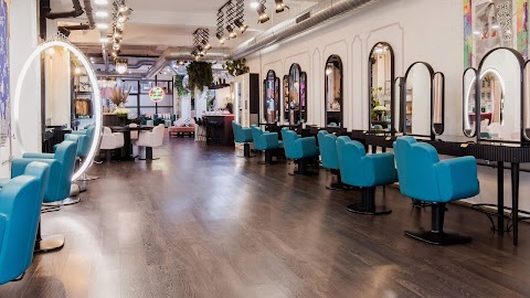 Beauty Club London Hair Extensions Salon, hair salon in London