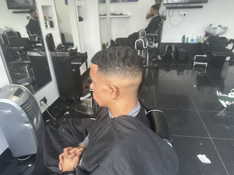 TellA Barbers Newcastle (Afro barber, Black Barber, all hair type), barber shop in Newcastle
