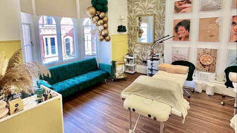 ilashandbeautytraining.co, beauty salon in Nottingham