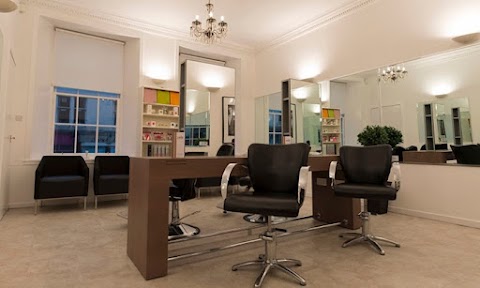 Pele Hairdressing, hair salon in Glasgow