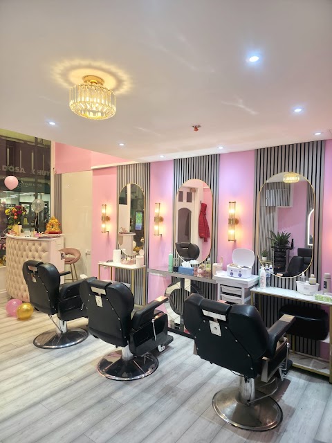 Sparkle Hair and Beauty Studio, hair salon in Nottingham