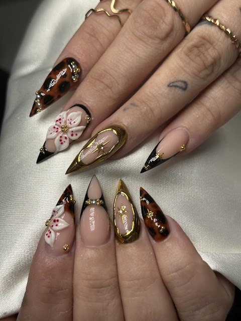 DG Nails & Spa, nail salon in Manchester