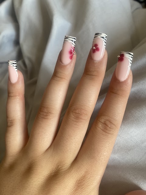 Emporium Nails, nail salon in Nottingham