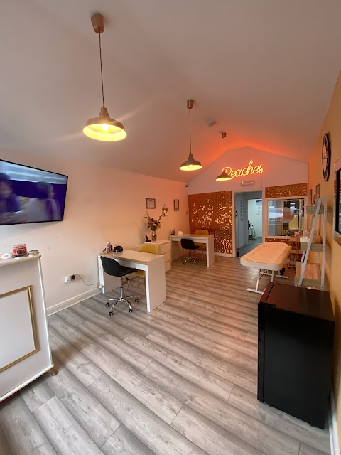 Peaches, beauty salon in Newcastle