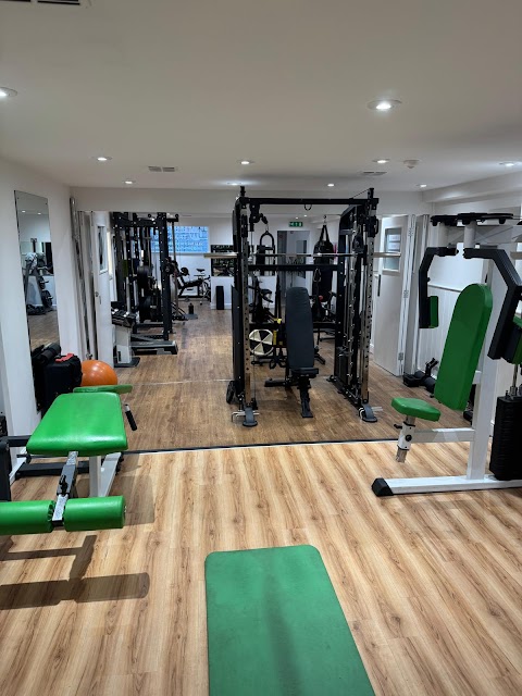 FitbyVivek, personal trainer in Leeds