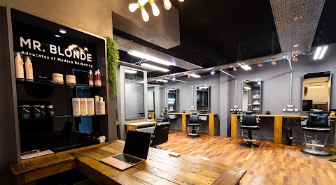 Mr Blonde, barber shop in Glasgow
