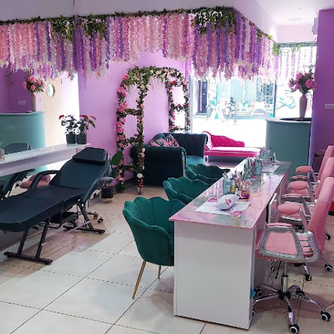 Society Beauty, beauty salon in Manchester