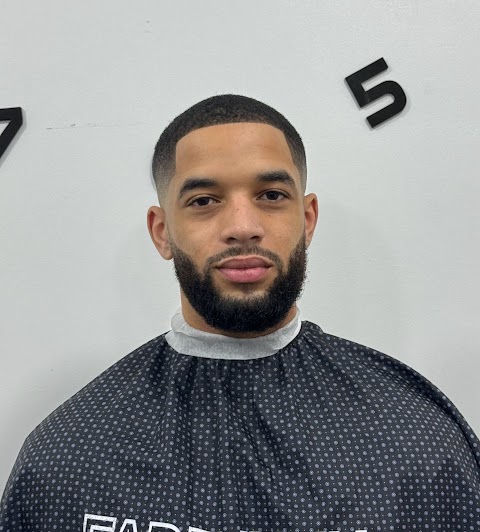 FADE INN SALON, barber shop in Manchester
