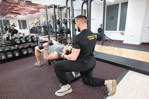 Zack Fitness Personal Trainer Victoria London, personal trainer in London