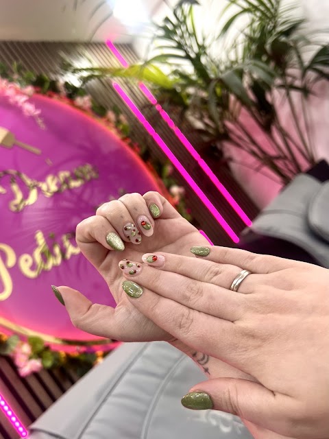Dream Nails, nail salon in Liverpool