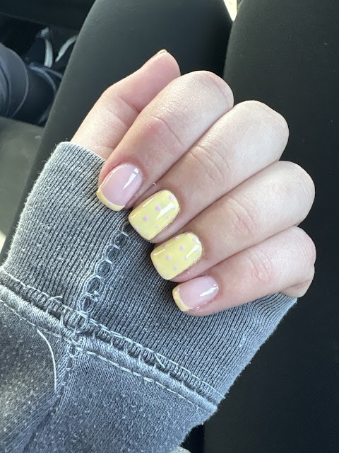 Shiraz Nails, nail salon in Liverpool