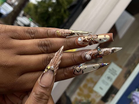 1st Class Nails and Beauty, nail salon in Nottingham